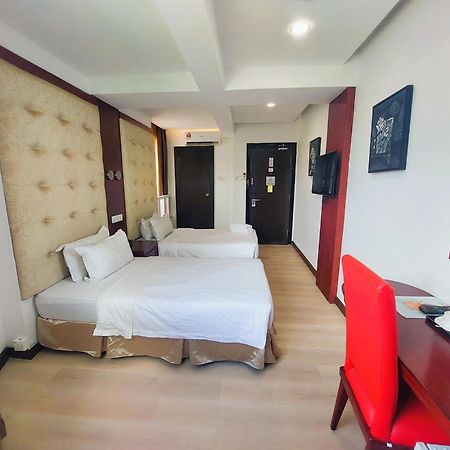 Celyn City Hotel Kota Kinabalu Exteriör bild