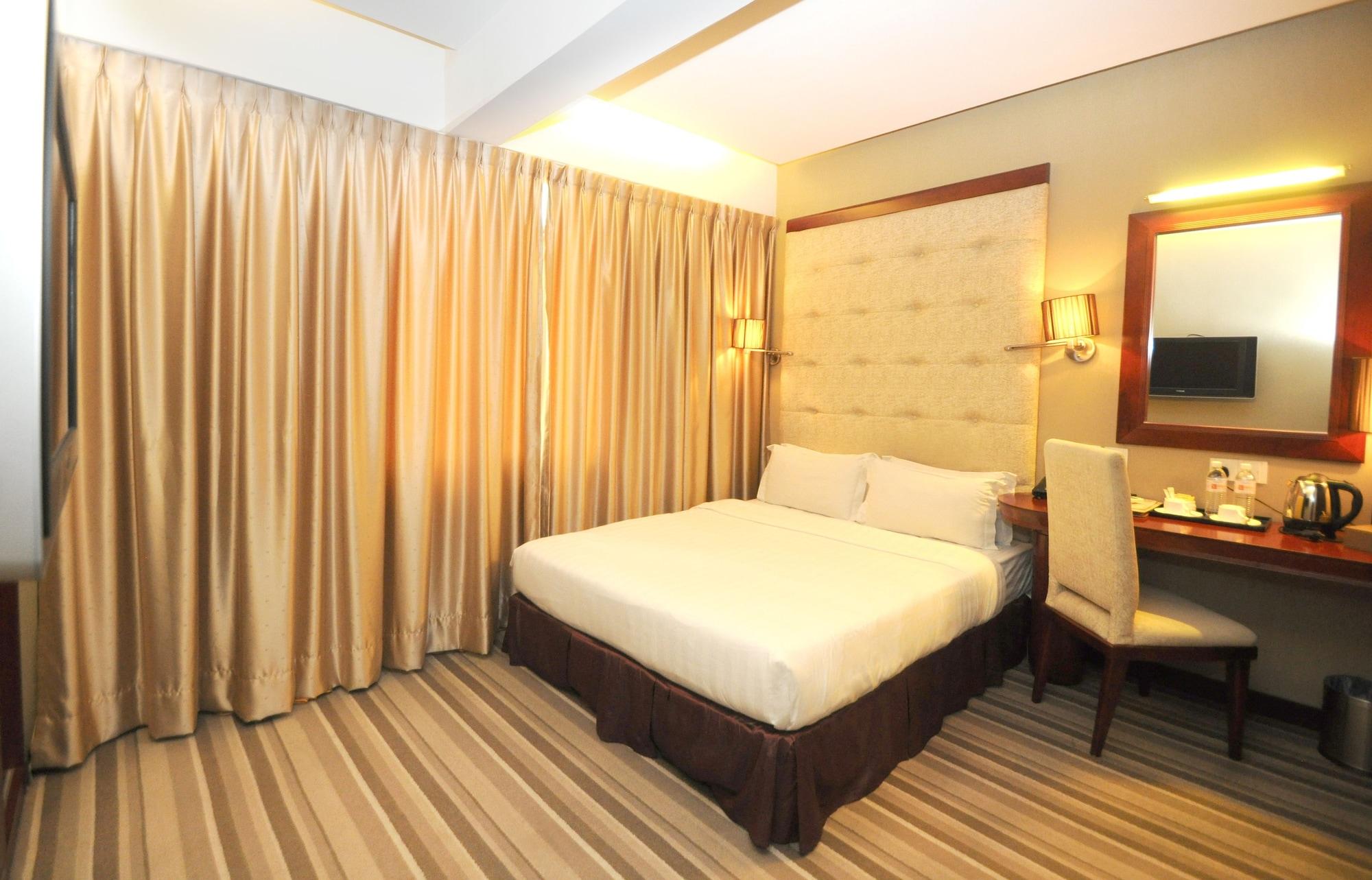 Celyn City Hotel Kota Kinabalu Exteriör bild