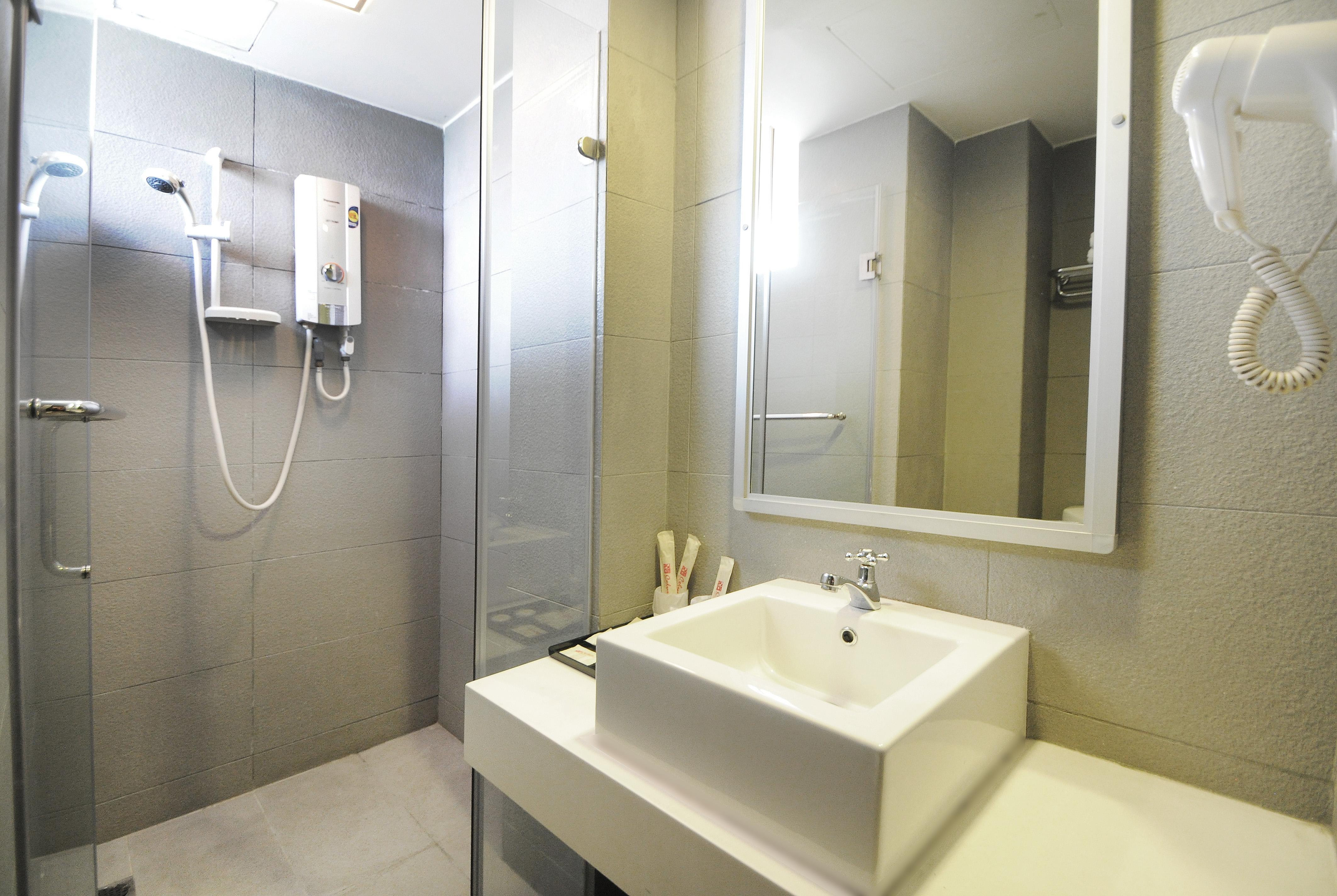 Celyn City Hotel Kota Kinabalu Exteriör bild