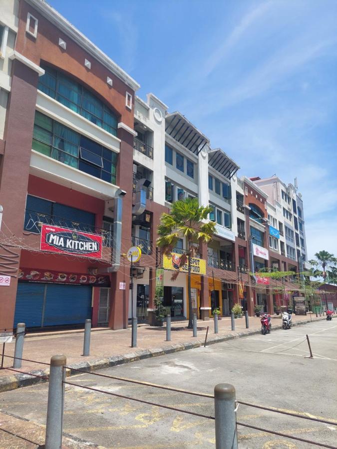 Celyn City Hotel Kota Kinabalu Exteriör bild