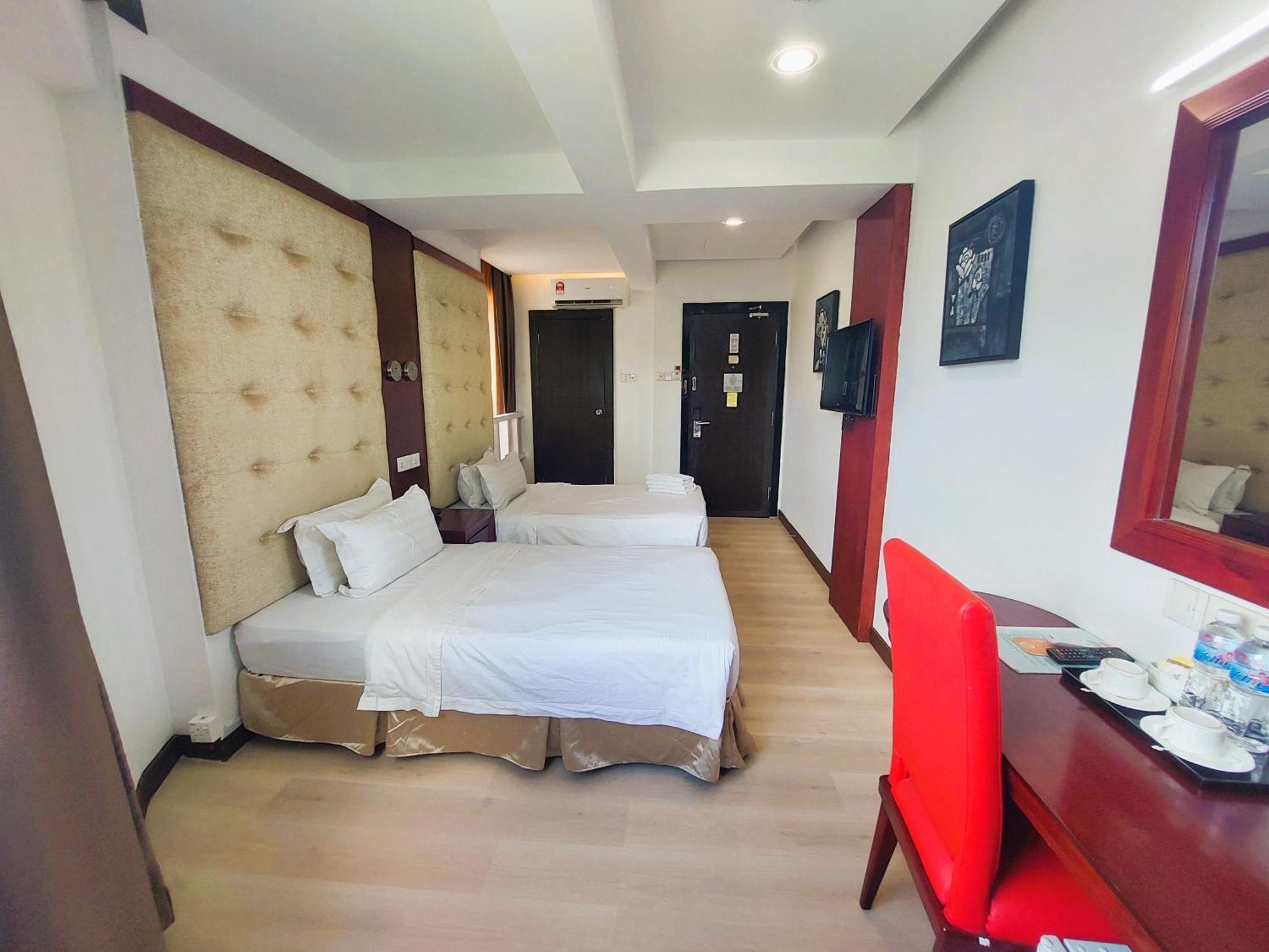 Celyn City Hotel Kota Kinabalu Exteriör bild