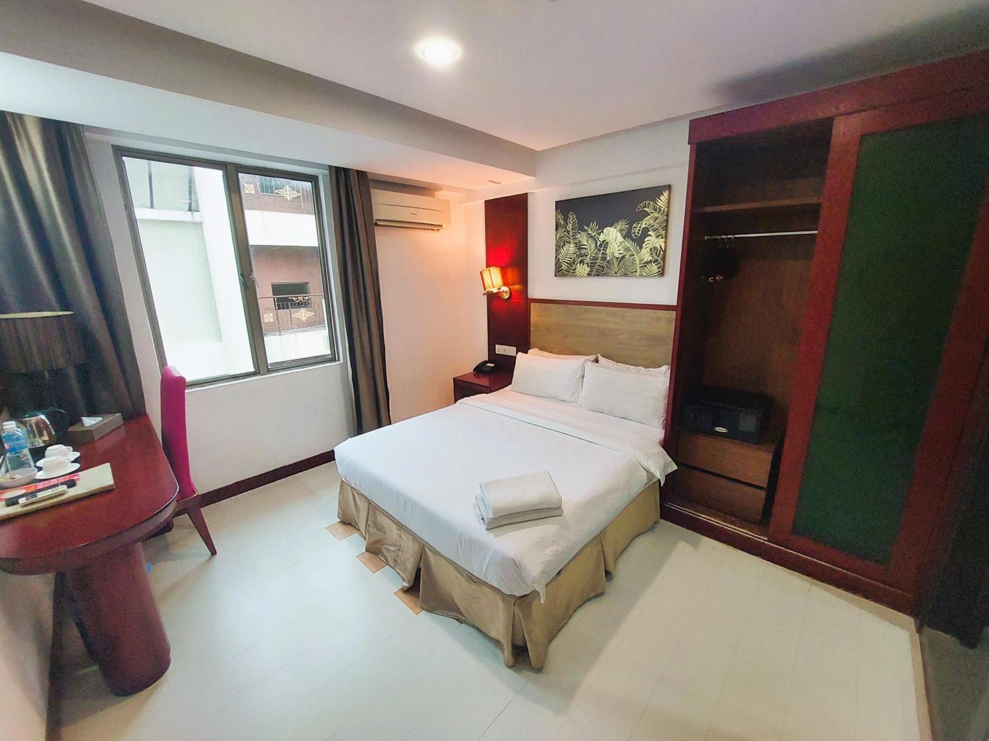 Celyn City Hotel Kota Kinabalu Exteriör bild