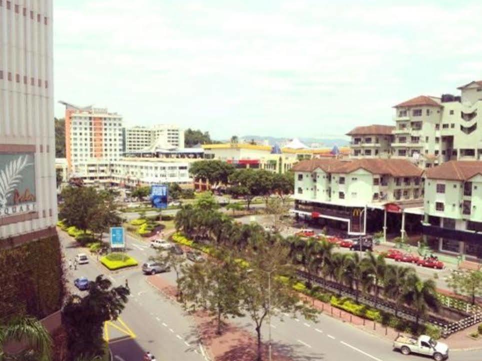 Celyn City Hotel Kota Kinabalu Exteriör bild